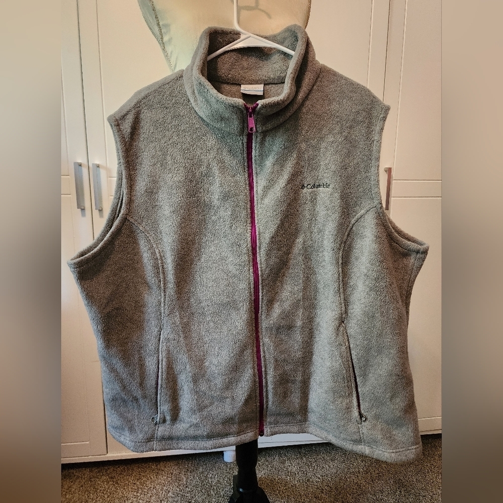EUC Columbia Fleece‎ Vest size 3x, gray